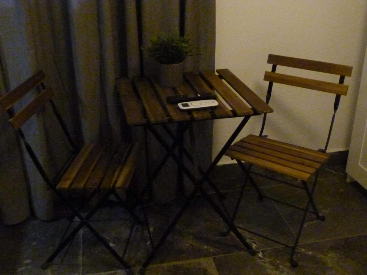 Cozy Rooms 45 บาเลนเซีย ภายนอก รูปภาพ