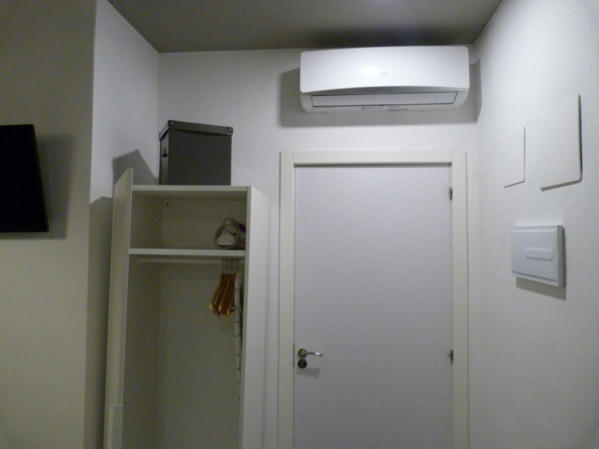 Cozy Rooms 45 บาเลนเซีย ภายนอก รูปภาพ