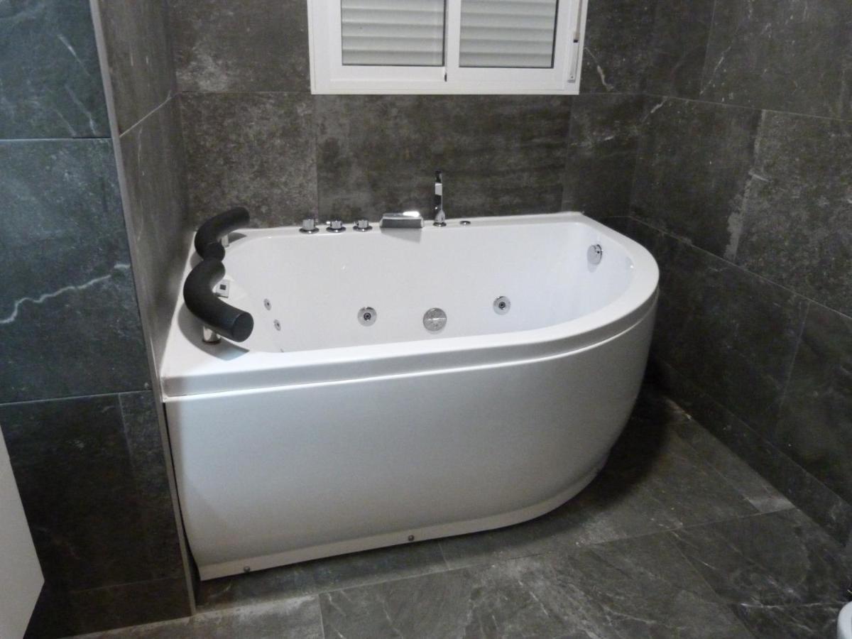 Cozy Rooms 45 บาเลนเซีย ภายนอก รูปภาพ