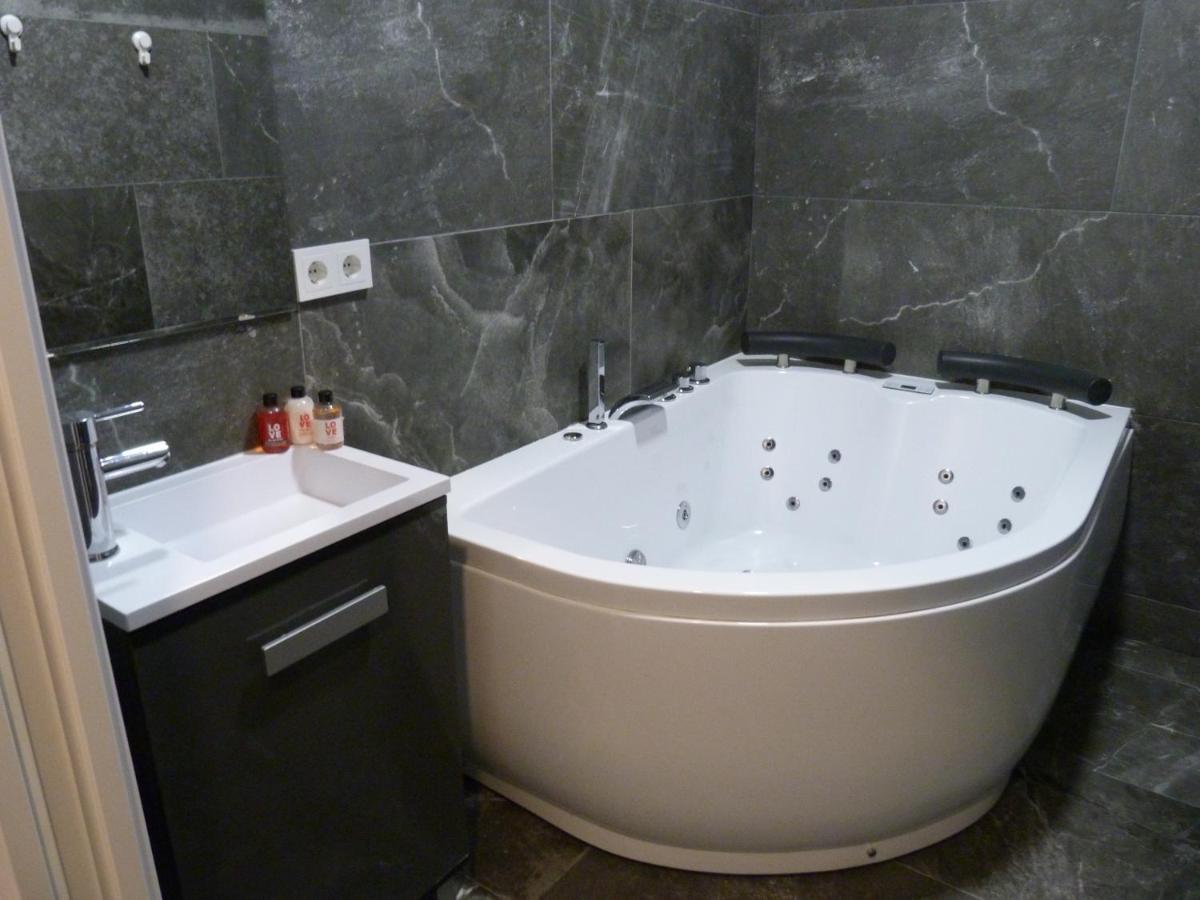 Cozy Rooms 45 บาเลนเซีย ภายนอก รูปภาพ