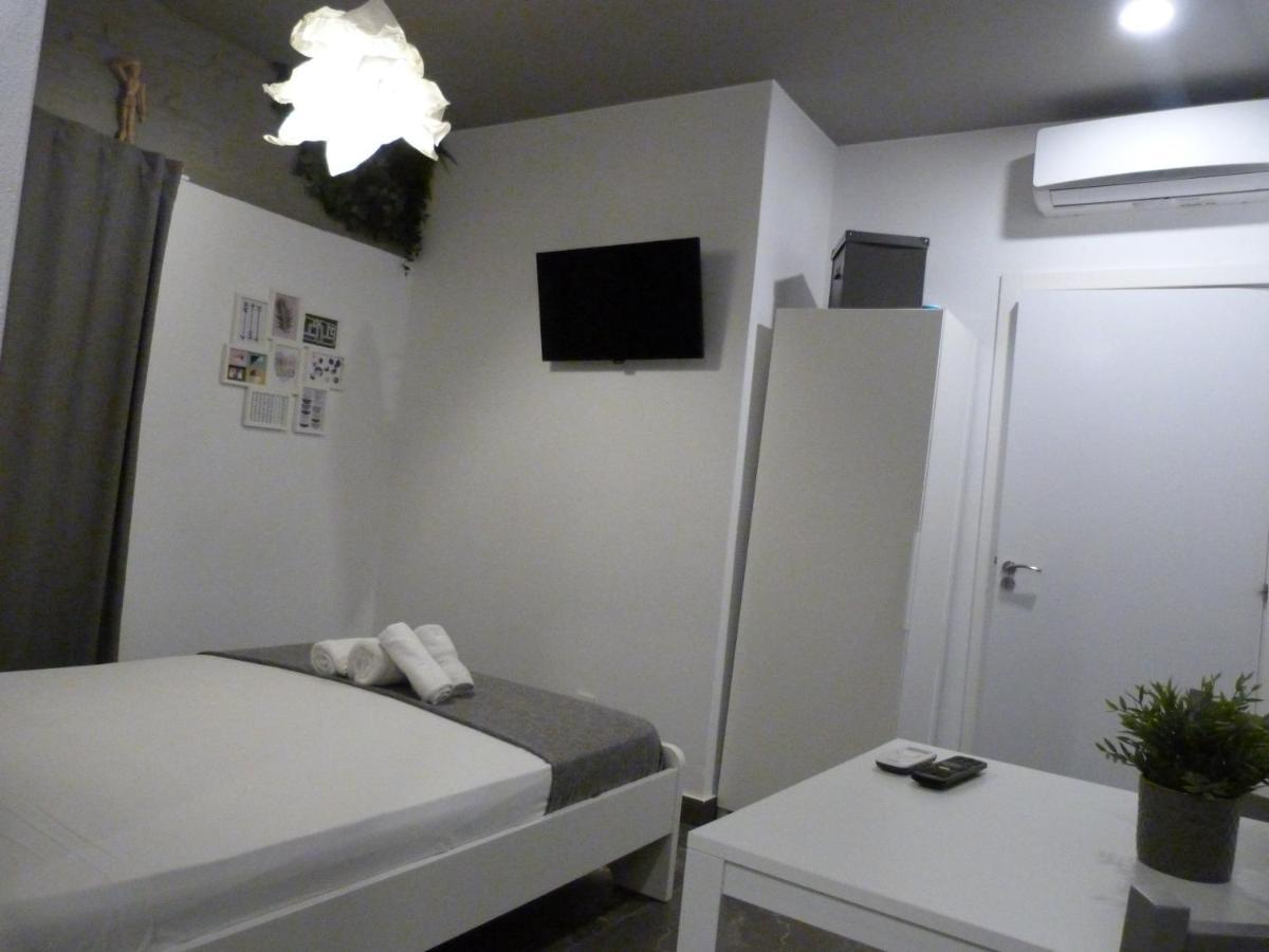 Cozy Rooms 45 บาเลนเซีย ภายนอก รูปภาพ